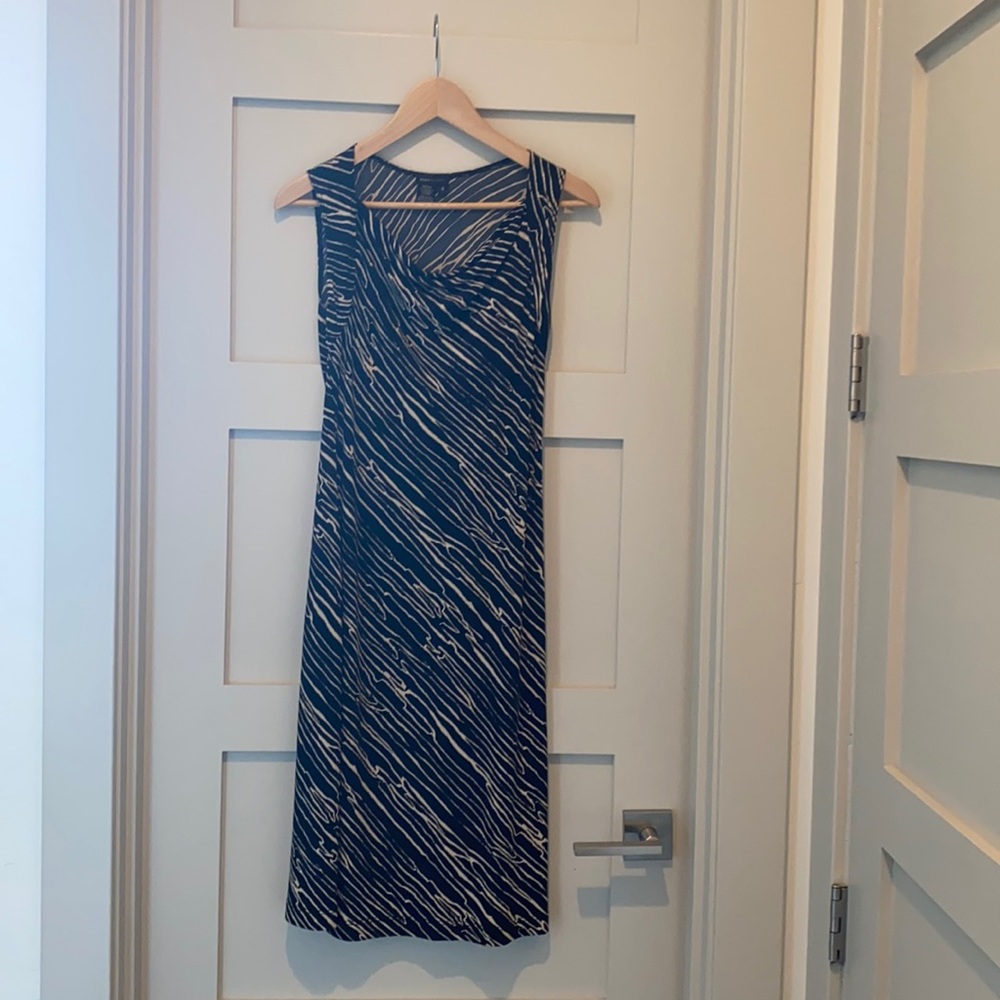Bcbg pattern dress